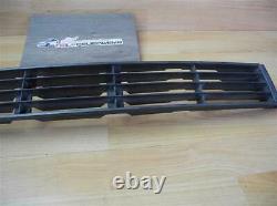 Audi 80 / S2 B4 V6 Convertible Coupe Typ89 Grid Bumper Center 895853683a