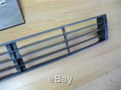 Audi 80 / S2 B4 V6 Convertible Coupe Typ89 Grid Bumper Center 895853683b