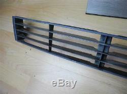 Audi 80 / S2 B4 V6 Convertible Coupe Typ89 Grid Bumper Center 895853683b